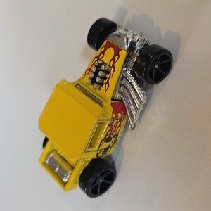 Hot Wheels Car - Bone Shaker HW Daredevils - Yellow